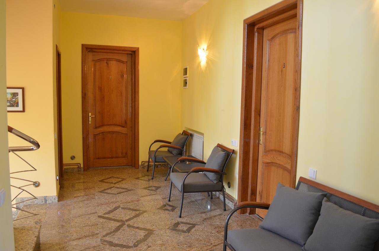 Pensiunea Koruna Villa Poenari Dış mekan fotoğraf
