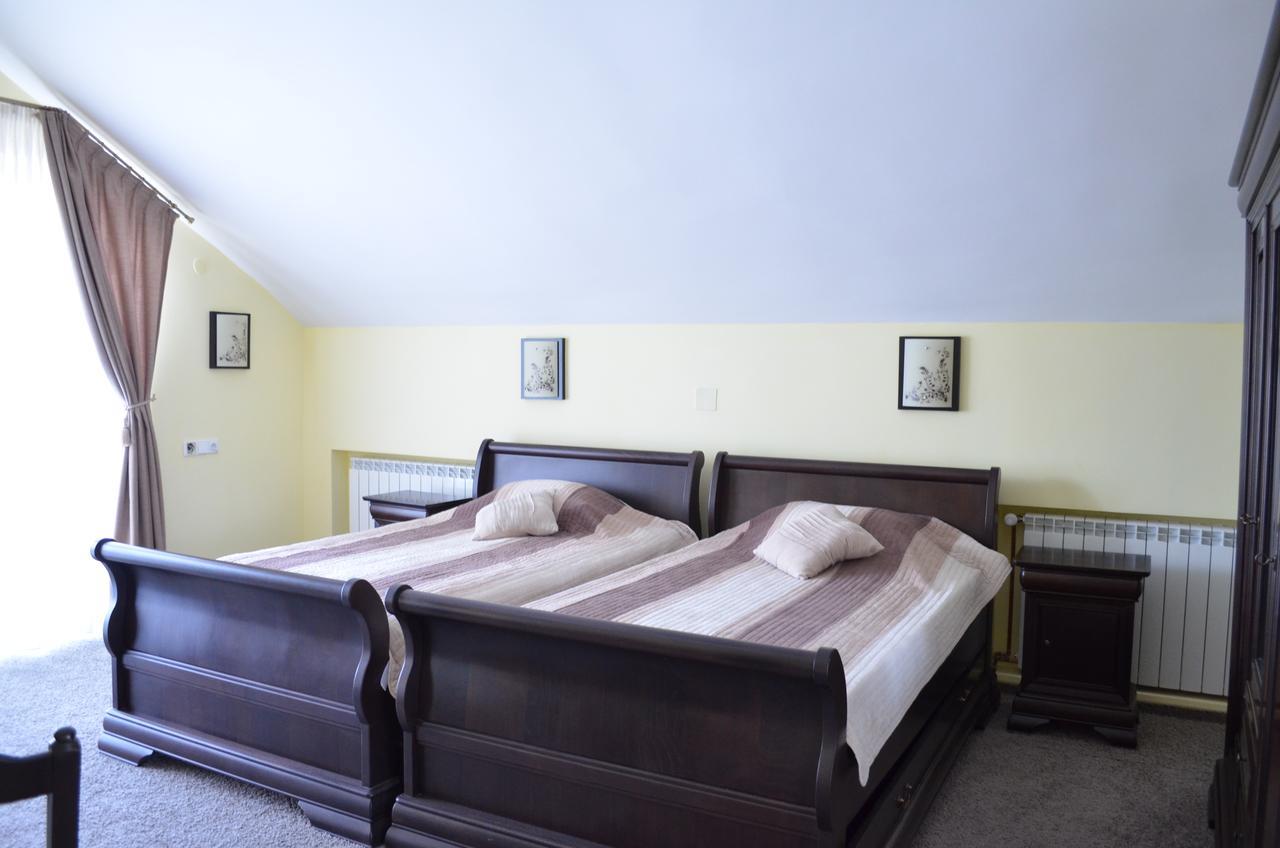 Pensiunea Koruna Villa Poenari Dış mekan fotoğraf