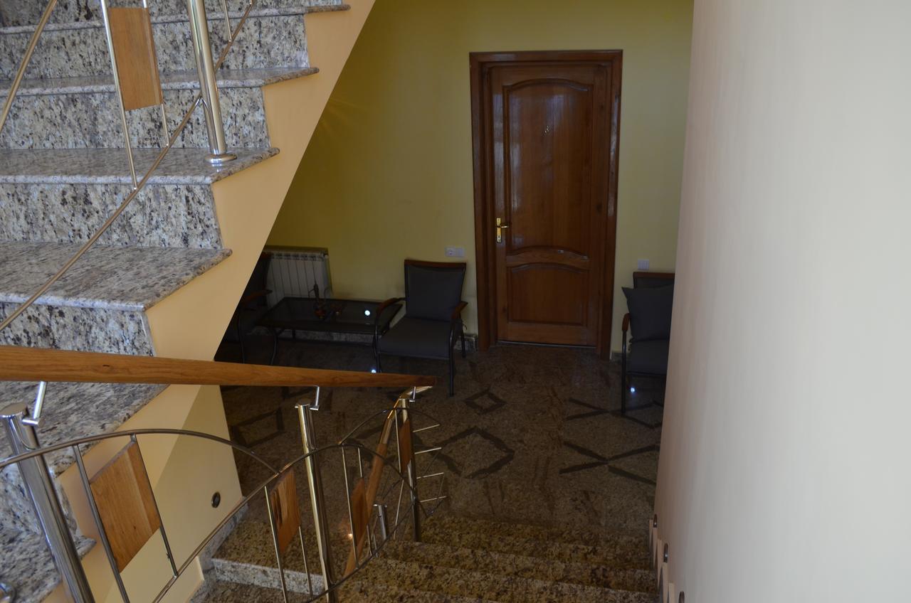 Pensiunea Koruna Villa Poenari Dış mekan fotoğraf
