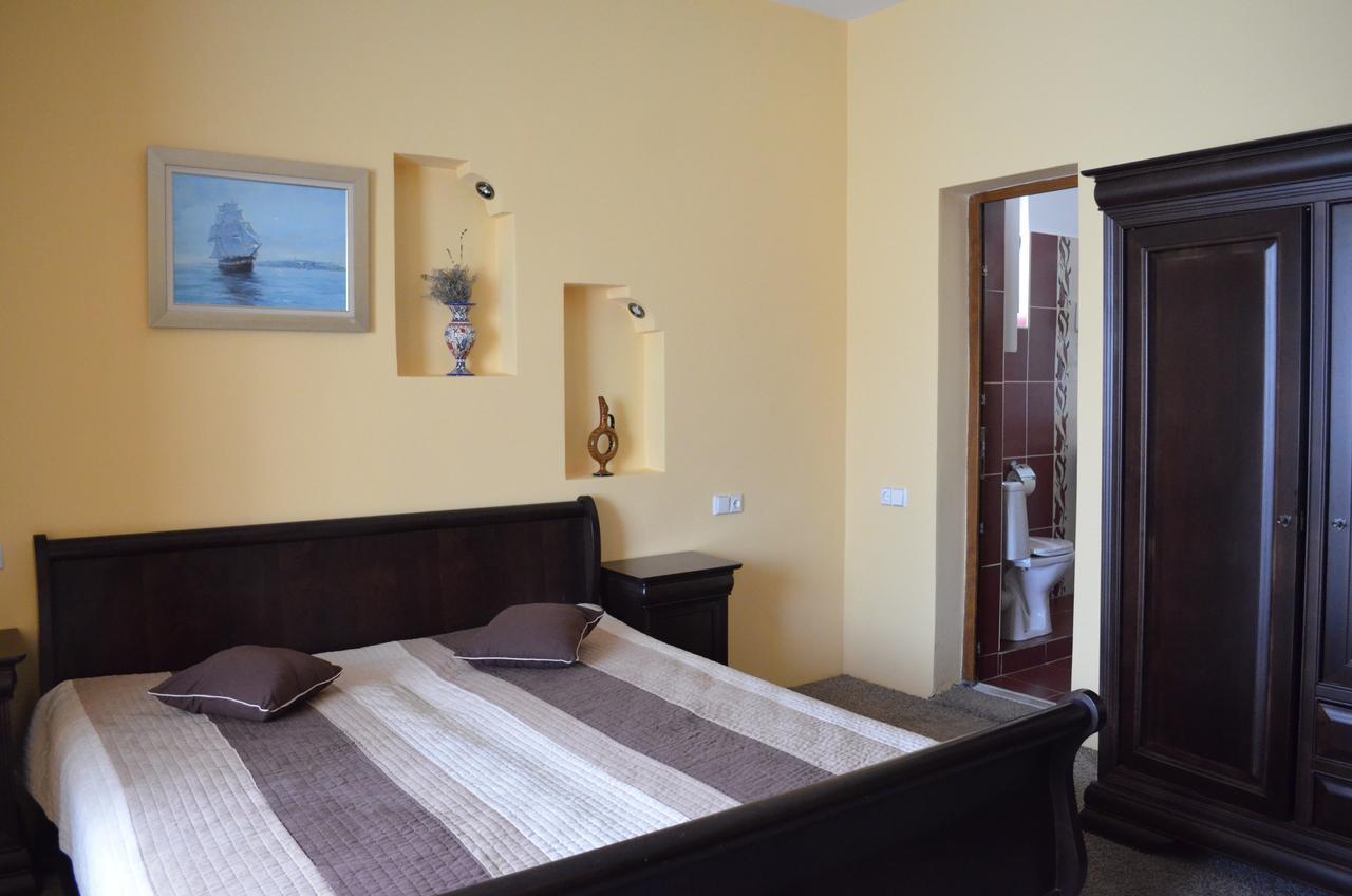 Pensiunea Koruna Villa Poenari Dış mekan fotoğraf