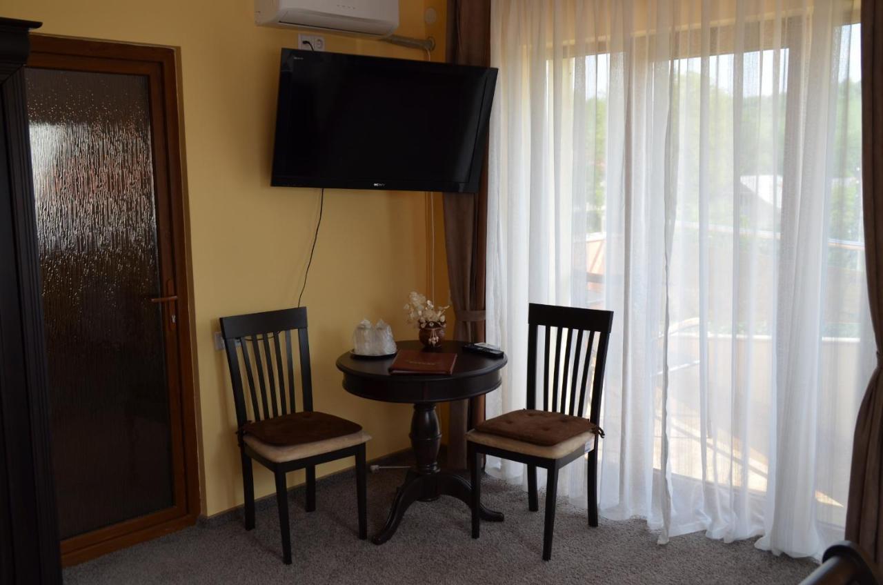 Pensiunea Koruna Villa Poenari Dış mekan fotoğraf