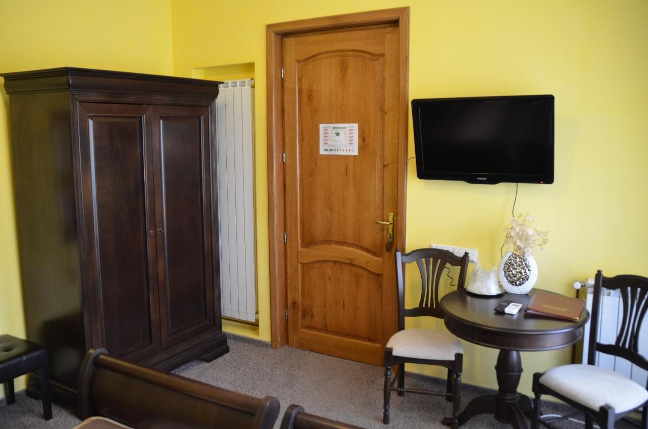 Pensiunea Koruna Villa Poenari Dış mekan fotoğraf