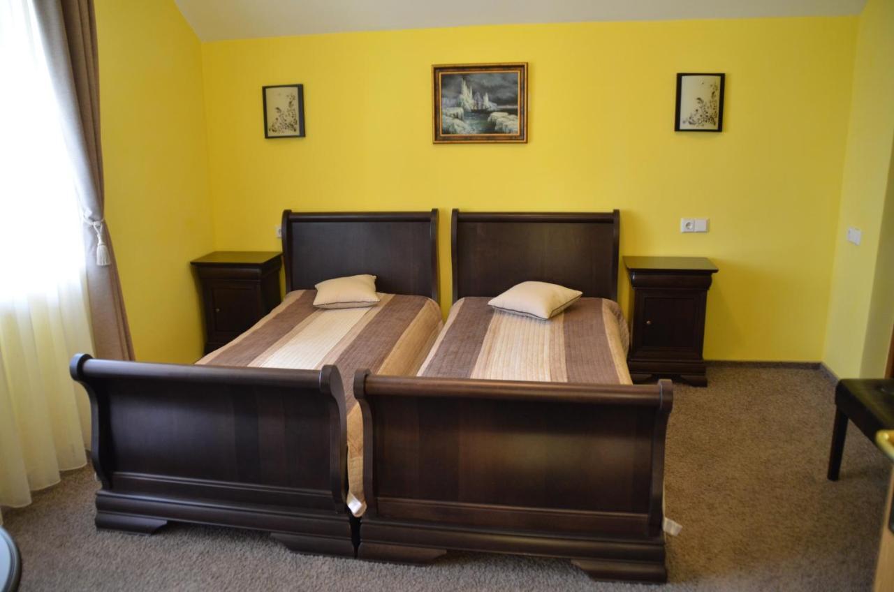 Pensiunea Koruna Villa Poenari Dış mekan fotoğraf